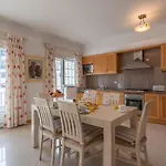 Apartment Da Oura