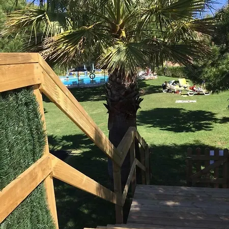 Da Oura Αλμπουφέιρα